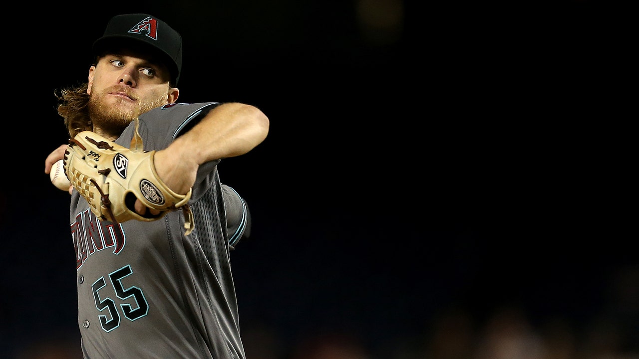 D-backs face Padres in finale to avoid NL West cellar